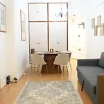 Apartamento Elegant Vintage With Balcony Opéra Madeleine París