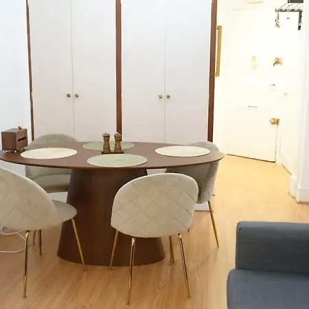 Elegant Vintage With Balcony Opera Madeleine Apartamento