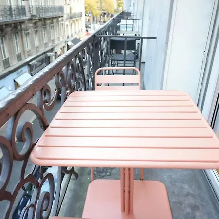 Apartmán Elegant Vintage With Balcony Opera Madeleine Paříž