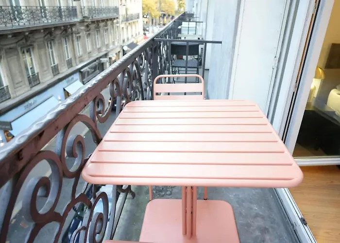 דירה Elegant Vintage With Balcony Opera Madeleine פריז